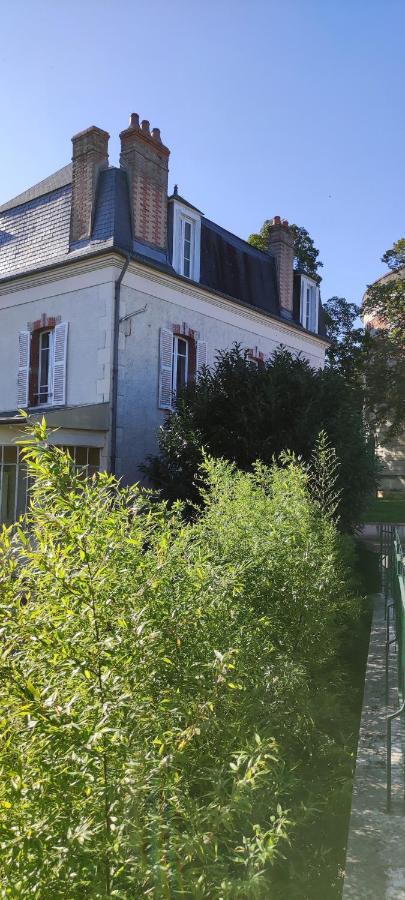 Au N°1 Bourges Exterior foto